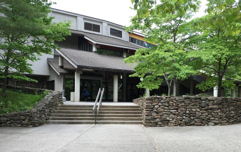 Admission Free, The Folk Art Center In North Carolina Is The Perfect Day Trip Destination