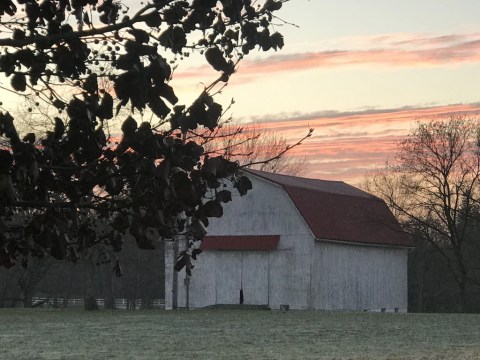 There's A Farm-Themed Vrbo Near Cleveland And It's Just Like Spending The Night In Big Sky Country