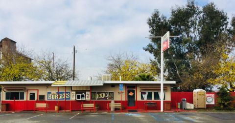 This Family Restaurant In Northern California Is Worth A Trip To The Country