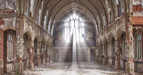 The Remnants Of This Abandoned Church In Detroit Are Hauntingly Beautiful