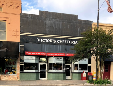 The Cafeteria-Style Restaurant With Some Of The Best Home-Cooked Food In Louisiana