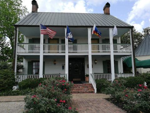 The Historic Restaurant In Louisiana Where You Can Still Experience The Old American South