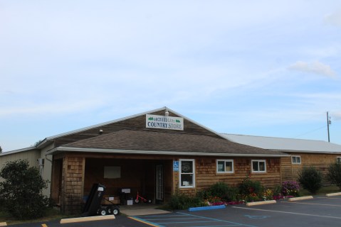 This Country Store Makes The Best Homemade Baked Goods In Michigan