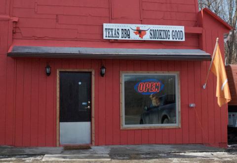 Some Of The Most Mouthwatering BBQ In New York Is Served At This Unassuming Local Gem