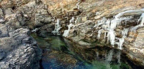 You'd Never Know One Of The Most Incredible Natural Wonders In Rhode Island Is Hiding In This Tiny Park