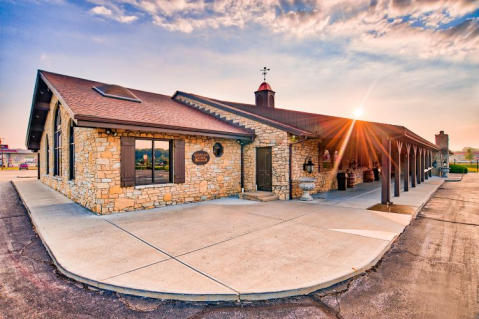 The Cafeteria-Style Restaurant With Some Of The Best Home-Cooked Food In Indiana