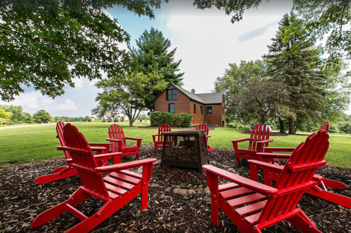 family cabin in apple canyon illinois