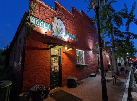 Open For More Than 30 Years, Dining At Boll Weevil Cafe And Sweetery In Georgia Is Always A Timeless Experience