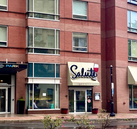 The Delicious Restaurant In Connecticut Where Every Order Comes With Free Bread