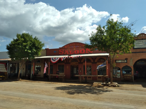 One Of The Most Haunted Restaurants In Arizona Also Has Some Of The Best Food You'll Ever Eat