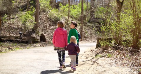 The Marvelous 1.2-Mile Trail In Ohio Leads Adventurers To A Little-Known Overlook