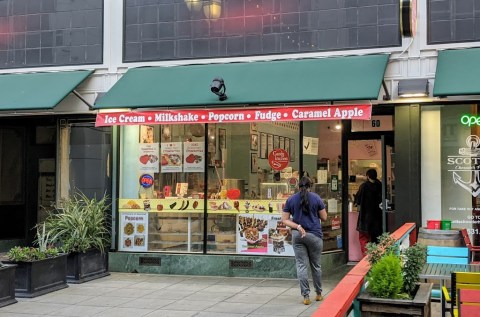 This Candy Store in Northern California Was Ripped Straight From The Pages Of A Fairytale