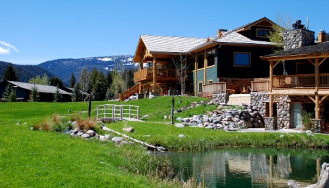 Best Hotels & Resorts In Montana: 12 Amazing Places To Stay