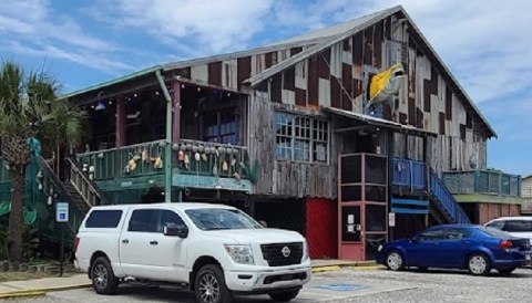 This Rustic Shack Restaurant In South Carolina Serves Up Heaping Helpings Of Seafood