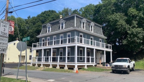 Once Abandoned And Left To Decay, The Hoots Riverside Taproom In New Jersey Has Been Restored To Its Former Glory