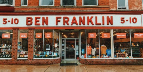 This Five-And-Dime In Oberlin, Ohio Has Been In Business Since 1935 And Is A Beloved Town Cornerstone