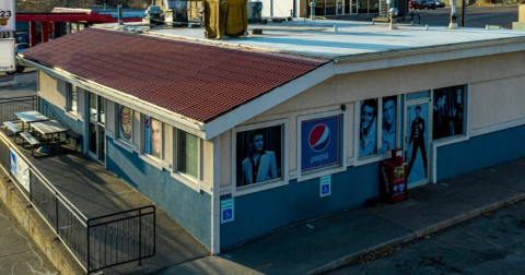 The Breakfast Burritos At This Elvis-Themed Brunch Spot In Wyoming Will Rock 'n Roll Your Taste Buds