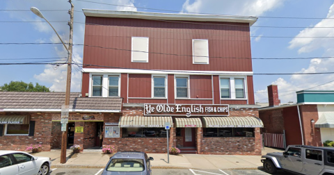 The Historic Restaurant In Rhode Island Where You Can Still Experience Old-School Fried Seafood