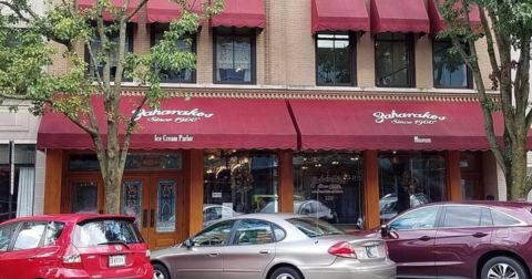 The Historic Ice Cream Parlor In Indiana Where You Can Still Experience The Early 20th Century