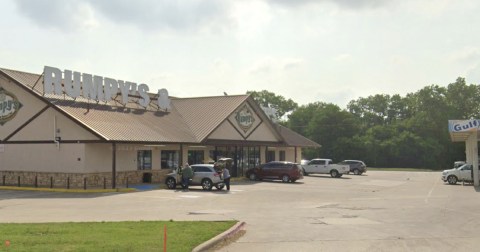 You Wouldn't Expect Some Of The Best Baked Goods In Texas To Be From A Gas Station, But They Are