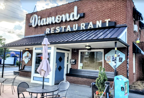 Countless Celebrities Have Loved This Iconic North Carolina Diner For Decades