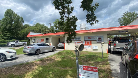 You Can Still Order Burgers By The Sack At This Old School Eatery In Florida