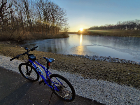 This Scenic Drive Runs Straight Through Illinois' Moraine View State Recreation Area, And It's A Breathtaking Journey