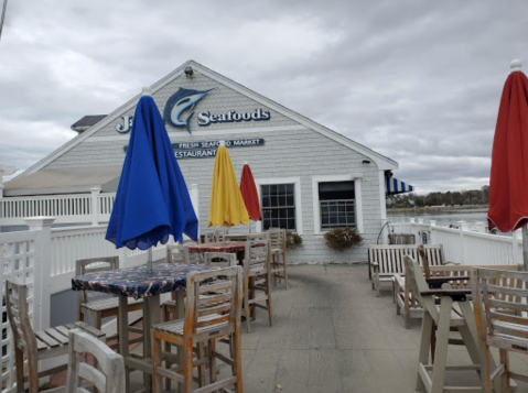 Enjoy The Freshest Fish At This One-Of-A-Kind Seafood Restaurant In Massachusetts