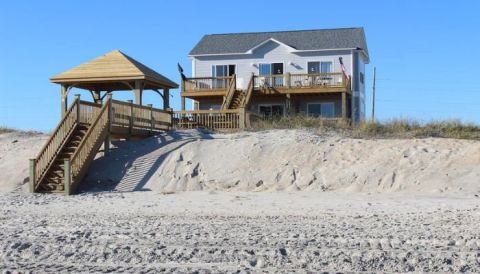 Sleep Along The Coast At This Wondrous Beachfront Cottage In North Carolina