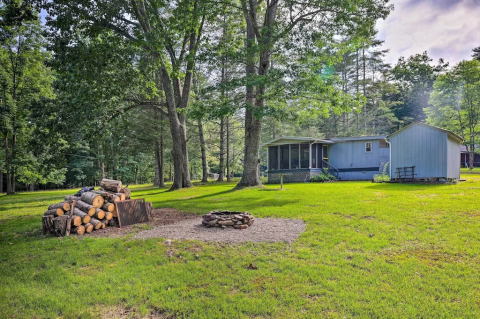 Enjoy Some Much Needed Peace And Quiet At This Charming West Virginia Cabin