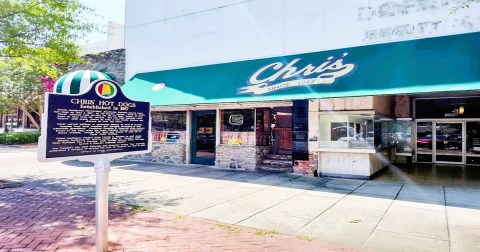 Countless Celebrities Have Loved This Iconic Alabama Diner For Decades