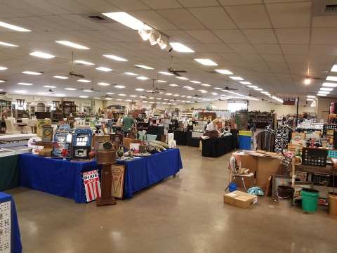 Visit Two Incredible Texas Flea Markets In One Awesome Weekend Full Of Treasure Hunting