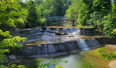 8 Charming River Towns Near Cleveland To Visit This Spring