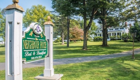 There's A Bed & Breakfast Hidden In The Country In New Jersey That Feels Like Heaven