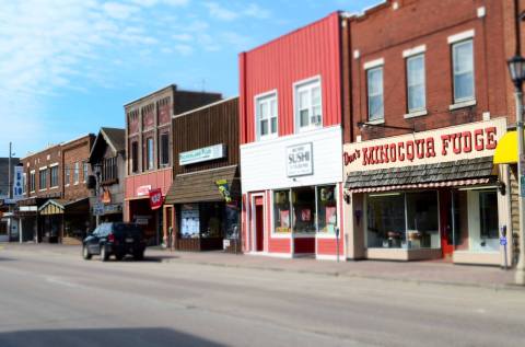 This Northwoods Candy Store In Wisconsin Sells The Most Amazing Fudge