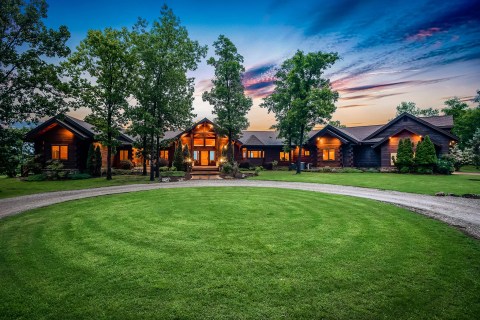 all-inclusive lodge in Arkansas