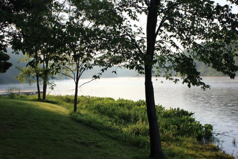 Few People Know There's A Beautiful State Park Hiding In This Tiny Indiana Town