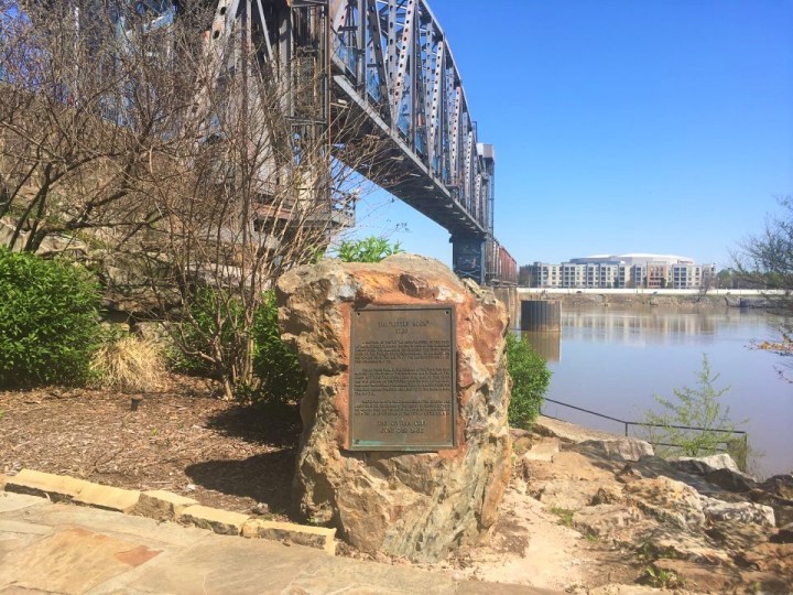 miniature monument in Arkansas