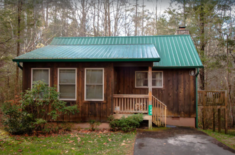 This Charming Cabin In Tennessee Is The Perfect Place For A Relaxing Getaway