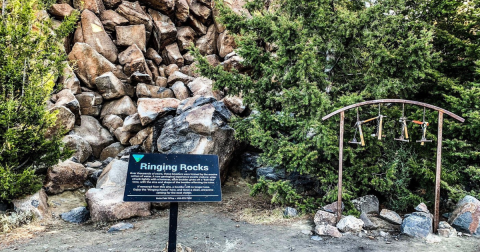 There's A Singing Rock Formation In Montana, And It's One Of The Quirkiest Places You'll Ever Go