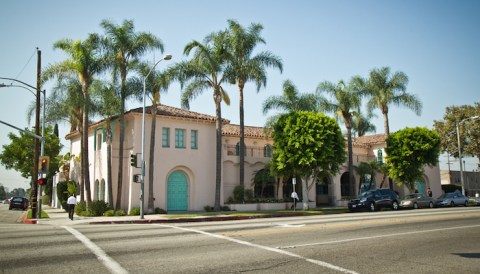 Dine Surrounded by Art and Culture At This Historic Restaurant In Southern California