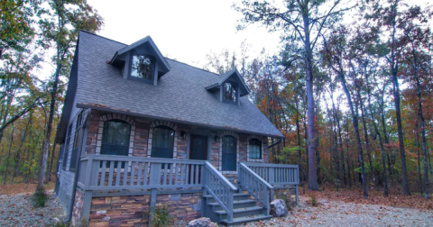 Soak In A Hot Tub Surrounded By Natural Beauty At This Cozy Cabin In Oklahoma