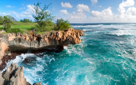 A Bit Of An Unexpected Natural Wonder, Few People Know There Are Lithified Sand Dunes Hiding In Hawaii