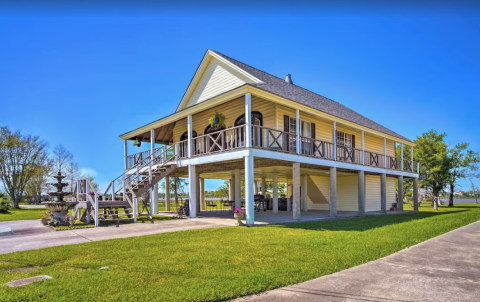 This Stupendous Louisiana Waterfront Rental Is Beyond Your Wildest Dreams