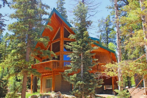 Sleep Among Towering Pines And Aspens At This Wondrous Cabin In Utah