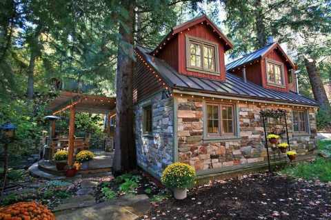 There's A Cottage Hidden Next To A Stream In Utah That Feels Like Heaven