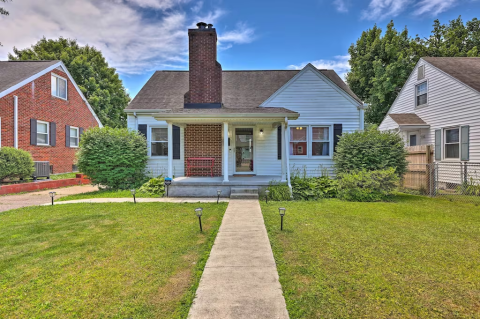 This Charming Vacation Home In West Virginia Is The Perfect Place For A Relaxing Getaway