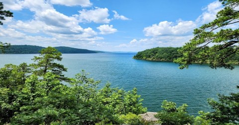 This Swimming Spot Has The Clearest, Most Pristine Water In Arkansas