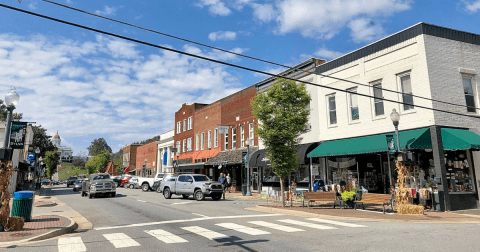 Almost Nobody Knows That Parts Of The Iconic Movie, Three Billboards Outside Ebbing, Missouri, Were Filmed In These Tiny North Carolina Towns