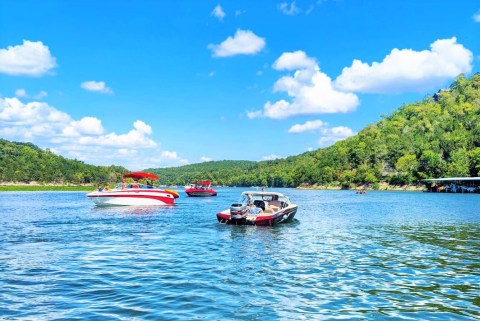 Straddling The Missouri-Arkansas Border, Table Rock Lake In Beaver, Arkansas Is One Of The Most Unique Places You'll Ever Visit